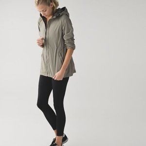 Lululemon Rain for Daze Reversible Jacket Size 6